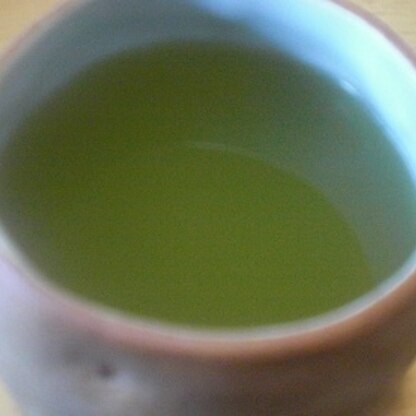 今日も美味しく塩緑茶頂きました。
いつもごちそうさまです。(*^_^*)